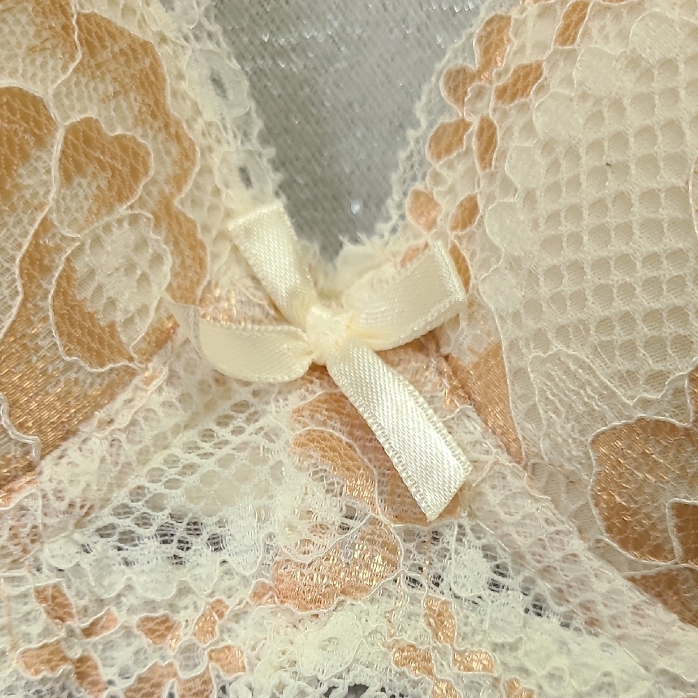 Jezebel Lace Bra 34B Floral cannoli‎ cream with sandpoint - Picture 12 of 14